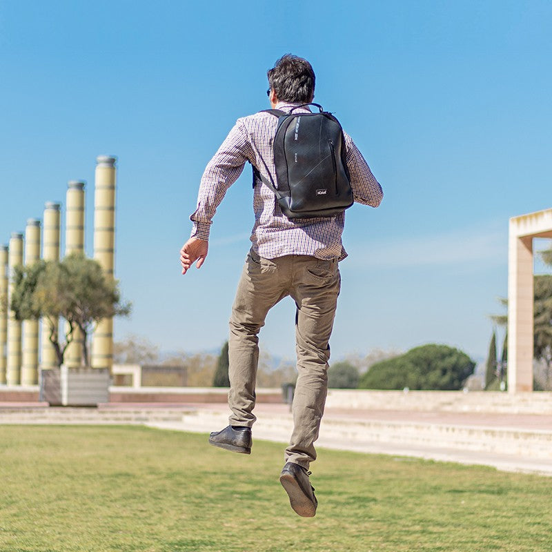 MOCHILA RECICLADA DE CÁMARAS DE CAMIÓN 