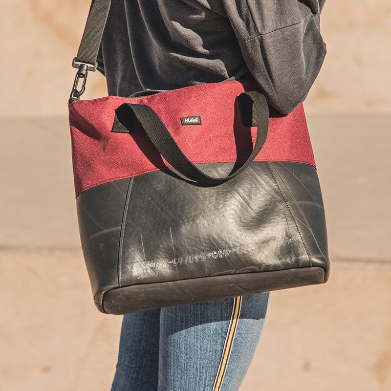 TOTE BAG CICA NEUMÁTICO NEGRO