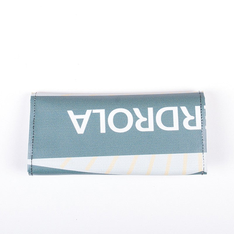 CARTERA MIEL AZUL Y BLANCO