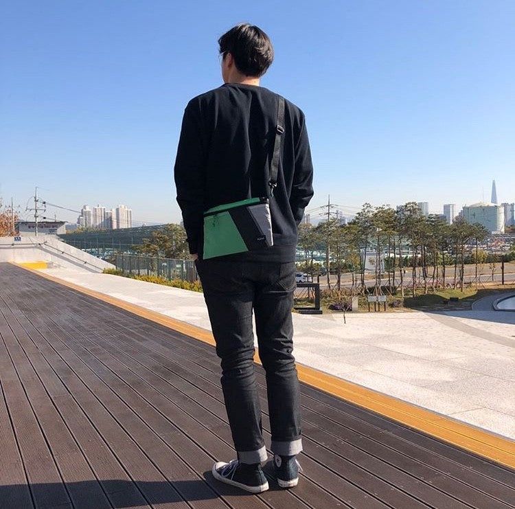 Cros amarillo y negro