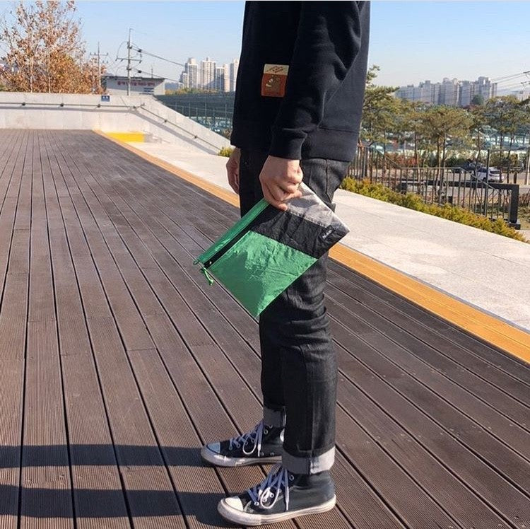 Cros amarillo y negro