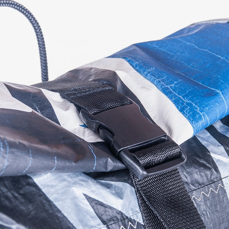 MOCHILA CALIMA ROJO Y GRIS